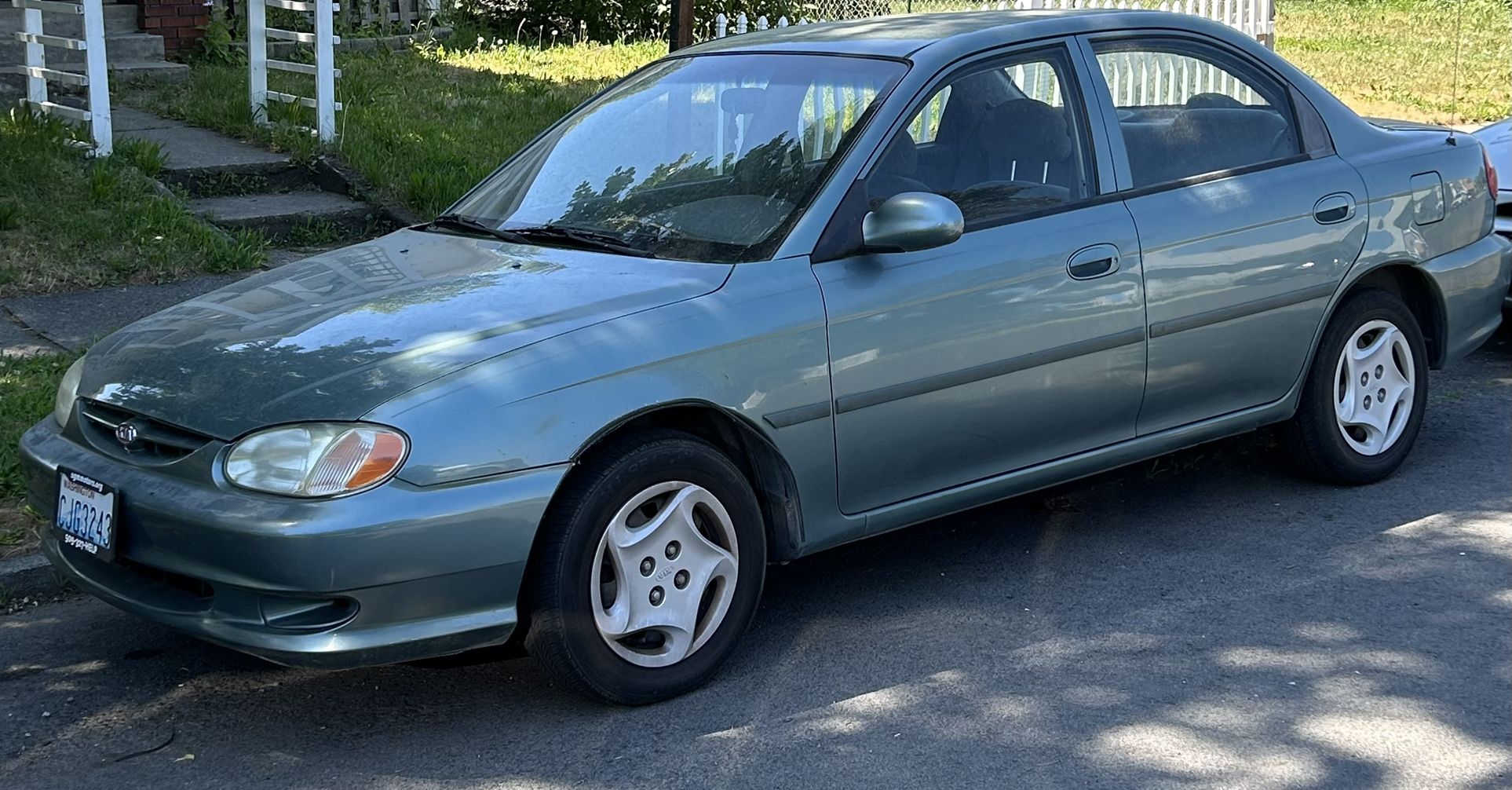2000 KIA Sephia