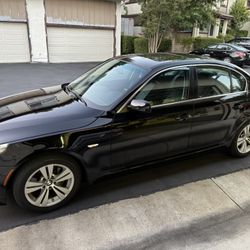 2009 BMW 528i