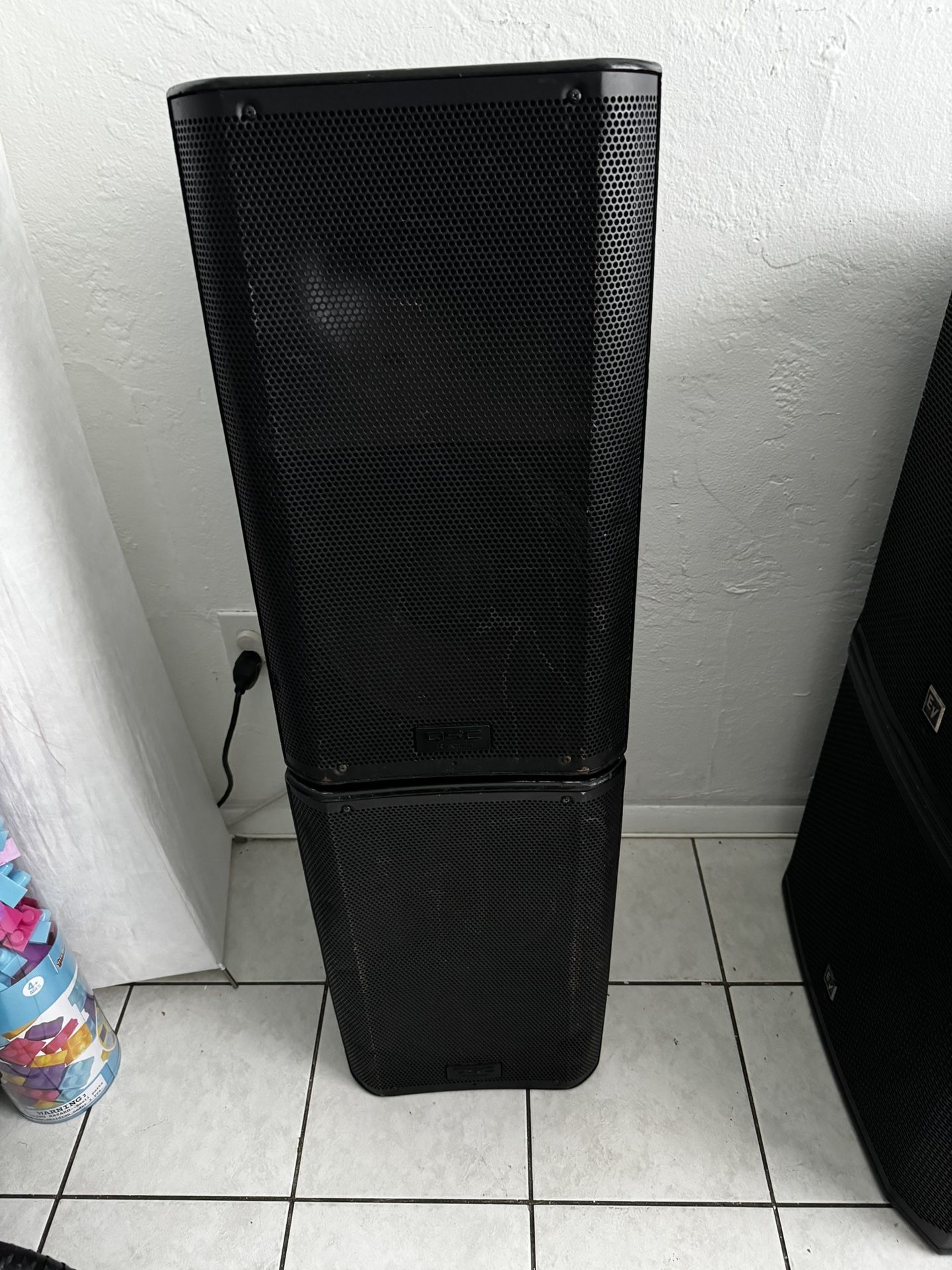 Dj Speaker Qsc Speakers for Sale in Sunny Isles Beach, FL OfferUp