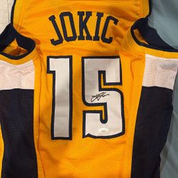 Nikola Jokic Signed Gold Denver Nuggets Jersey AUTO JSA Sticker Sz XL