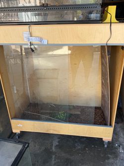 4x4x2 Enclosure