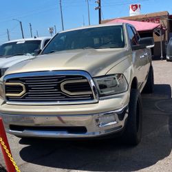 2011 dodge ram, big horn 4 x 4 on sale for Labor Day weekend