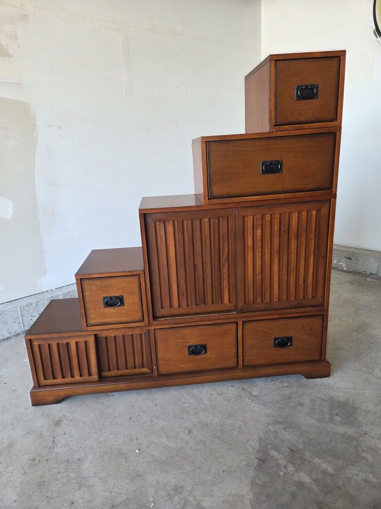 UNIQUE  BOOKCASE/STORAGE 