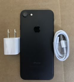 iPhone 7 128GB Factory Unlocked