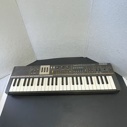Vintage Casio Casiotone MT-68 Electronic Keyboard Synthesizer 49 Keys - Tested
