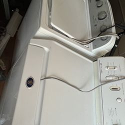 Whirlpool Washer & Maytag Gas dryer Pair 
