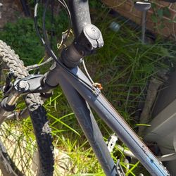 820 Trek