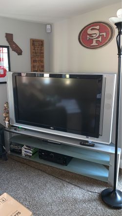 50” in. Sony Wega TV television and stand