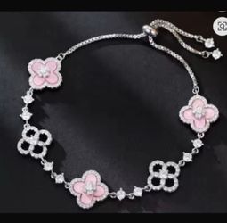 Clover bracelet