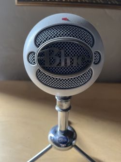 Blue Snowball condenser USB microphone