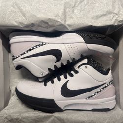 Nike Kobe 4 Protro Mambacita Gigi size 8.5