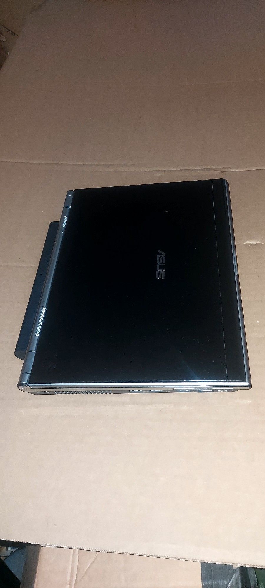 Asus U6S Notebook Laptop, Has Windows Password 
