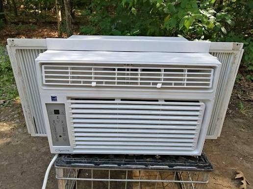 Window Air Conditioner 12,000 Btu