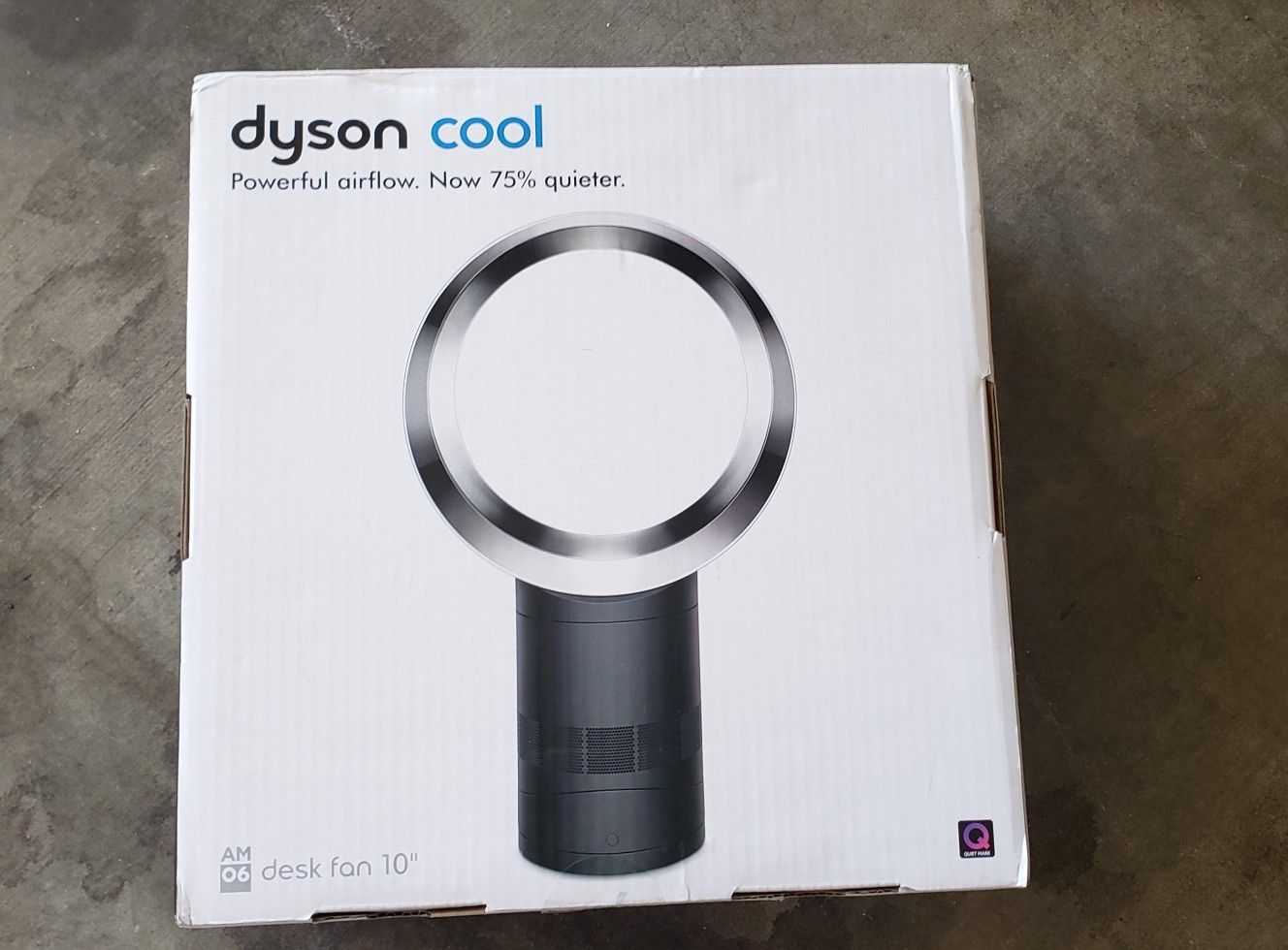 Dyson AM06 10' desk fan blue