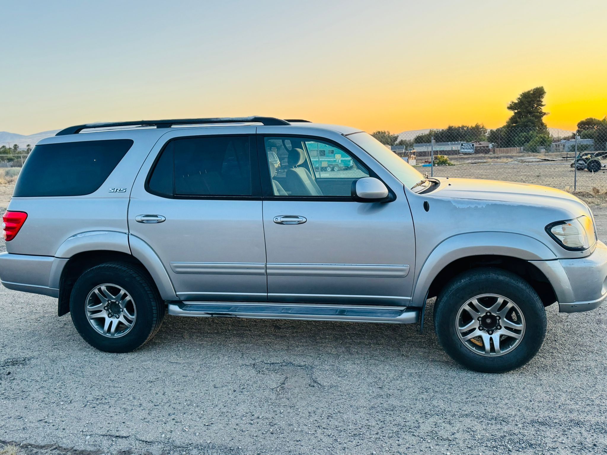 2004 Toyota Sequoia