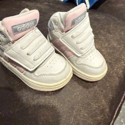 Girls Adidas Size 5 Shoes