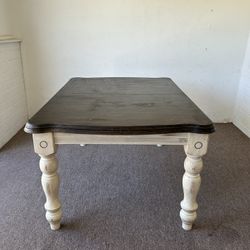 Dining / Kitchen Table w/ 3 Chairs