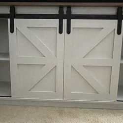 Farmhouse Style TV Stand 65inch 