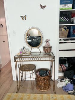 Gold vanity