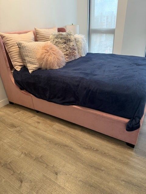 Bedroom Set Incl. Mattresses