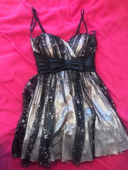 DRESS