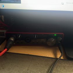 Scarlet focusrite 2i2