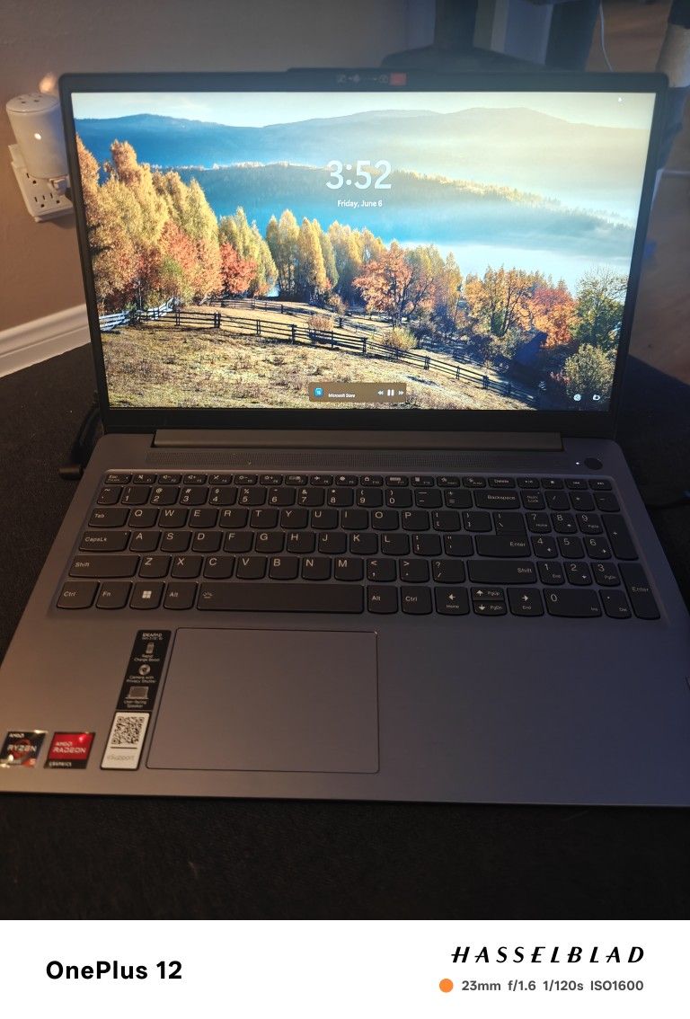Lenovo Laptop