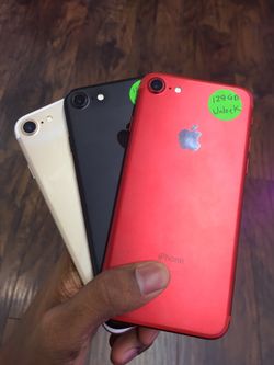 iPhone 7 32GB/128GB Factory Unlocked With Free Charger And 30 Days Store Warranty