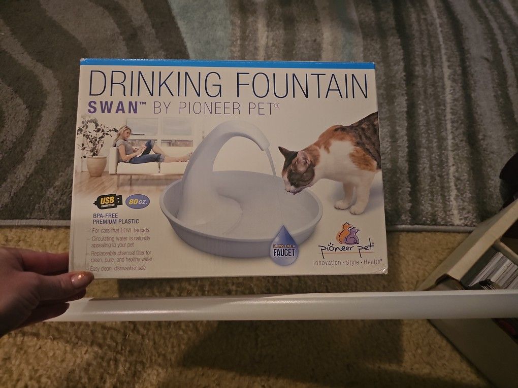 Pet Drinking Fountain 