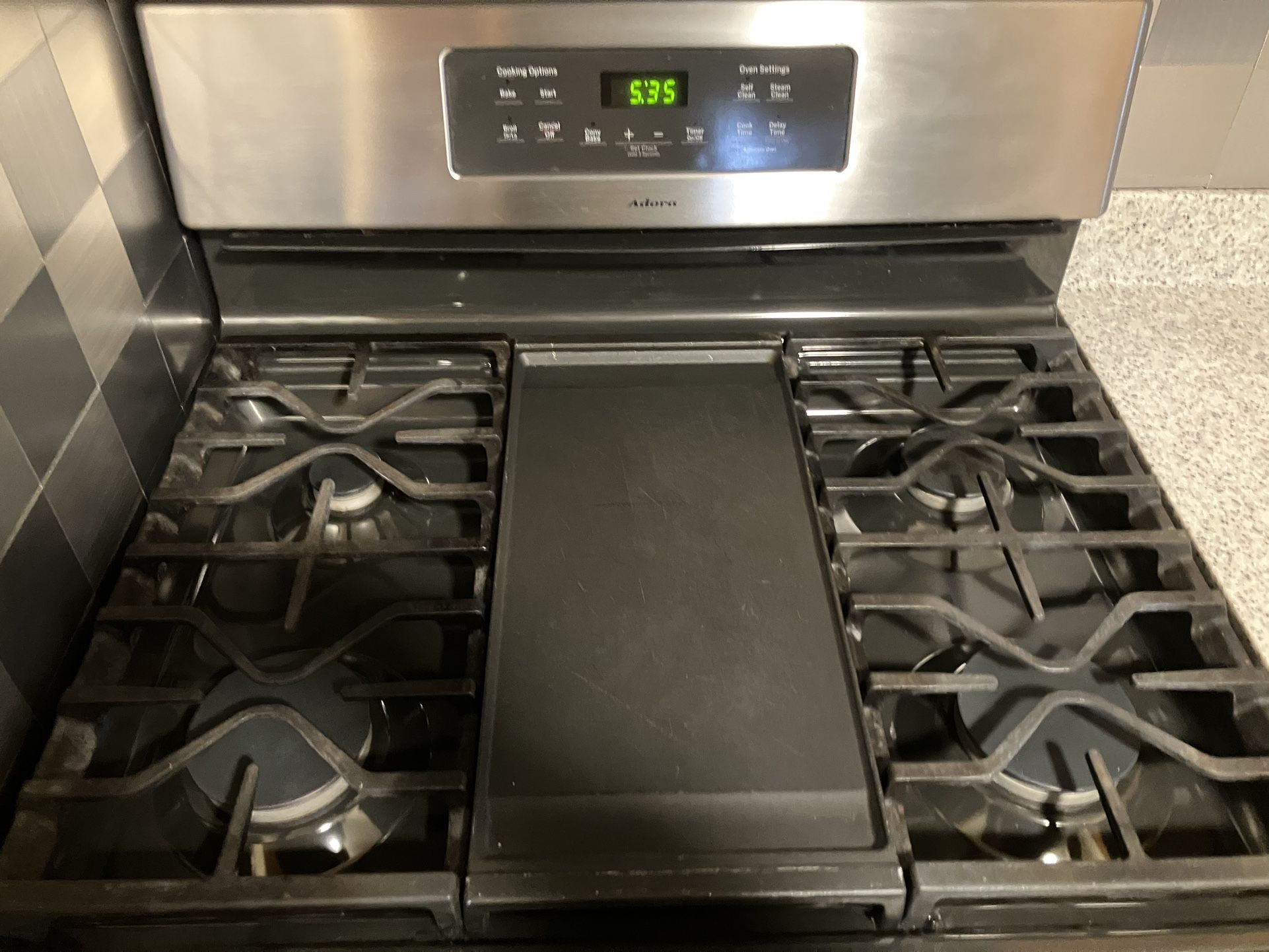 Adora GE Range Oven And Stovetop for Sale in Independence, MO OfferUp