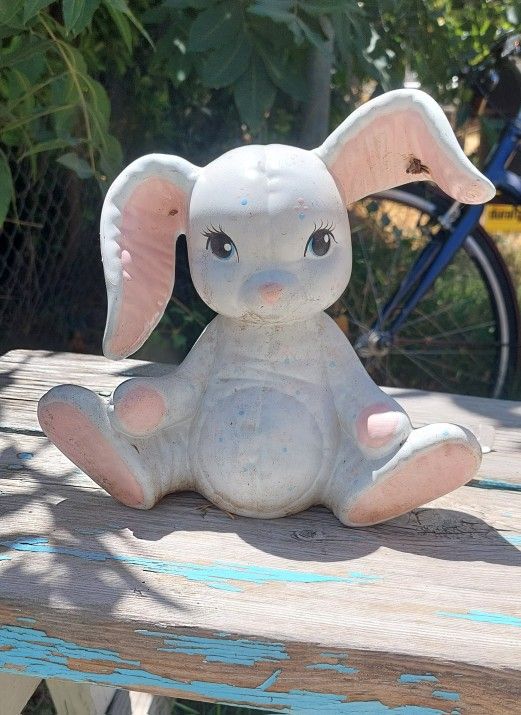 Bunny Garden Statue
