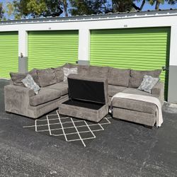 Slate Gray Rooms To Go Sectional Couch Sofa - Delivery Available 🚚