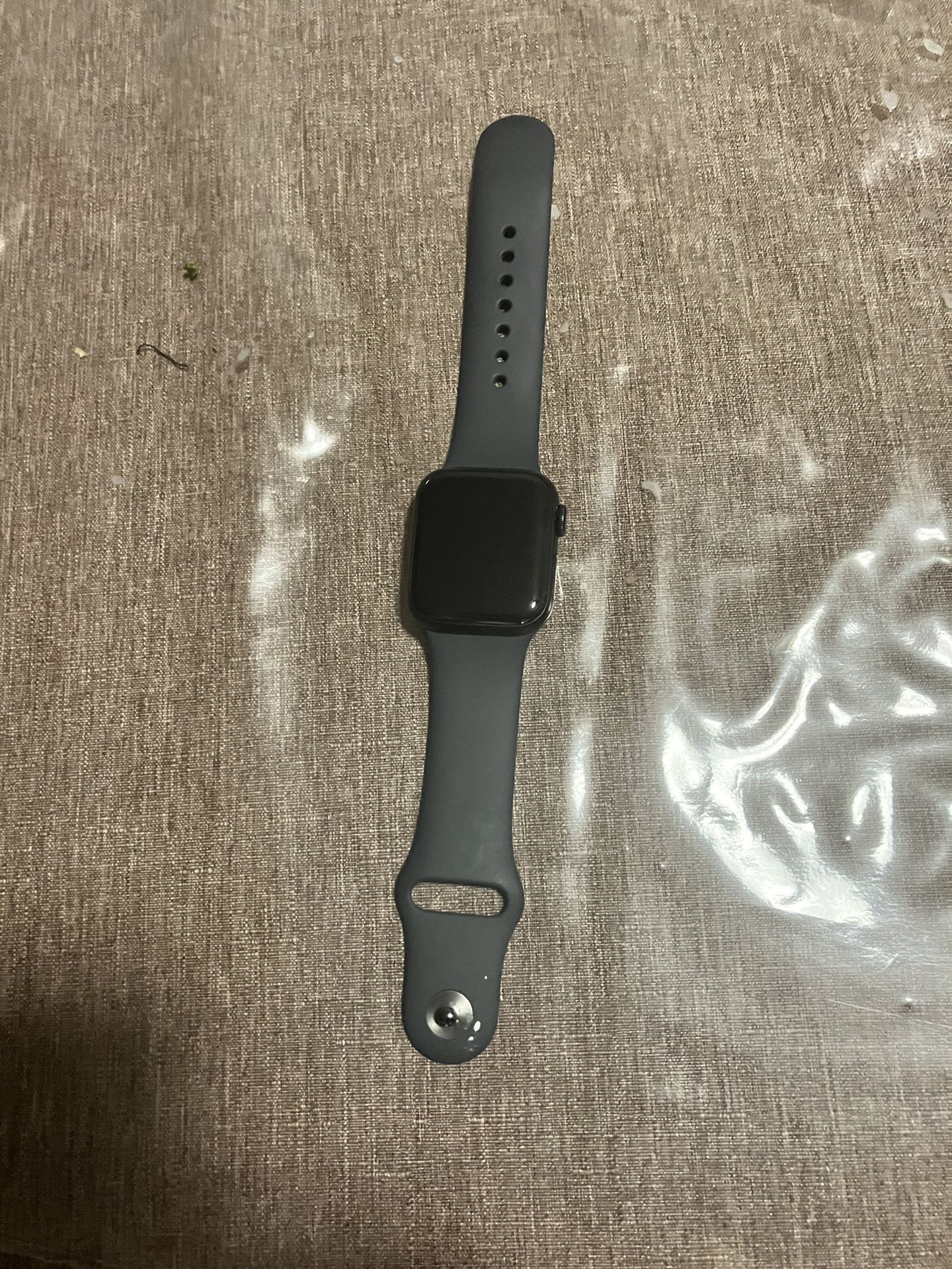 Apple Watch SE (2nd generation) (GPS + Cellular)  