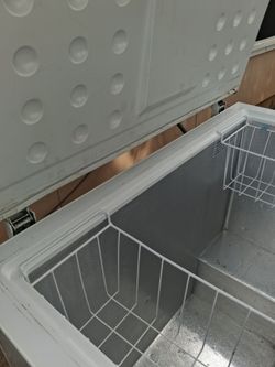 Chest freezer