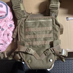 Baby carrier 