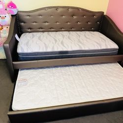 Twin Trundle Bed With Mattresses