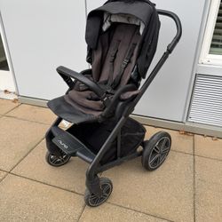 2017 Nuna Mixx2 Stroller