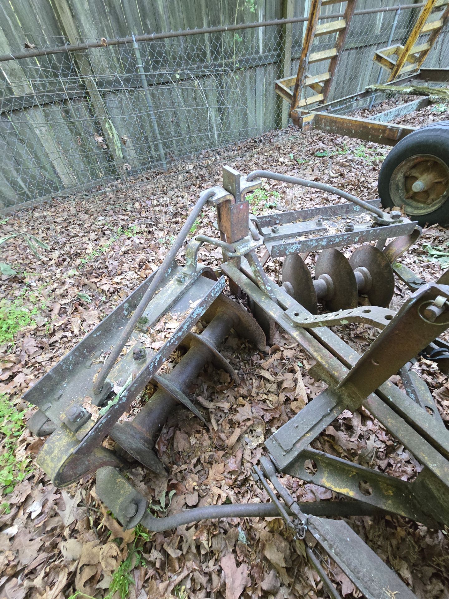 Cut away harrow