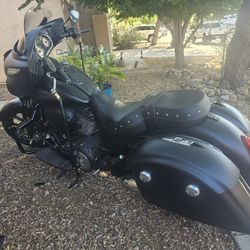 2017 INDIAN CHIEFTAIN