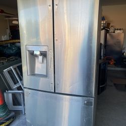 Kenmore Elite French Full Size Refrigerator 