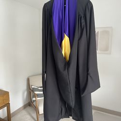 UW Graduation Gown 