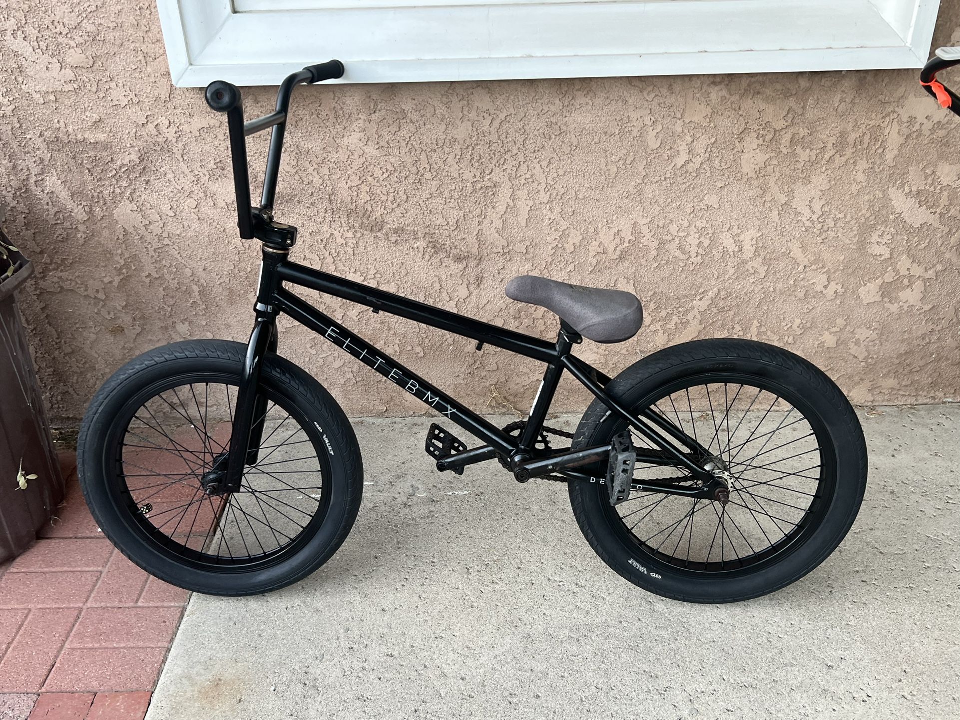 BMX BIKE