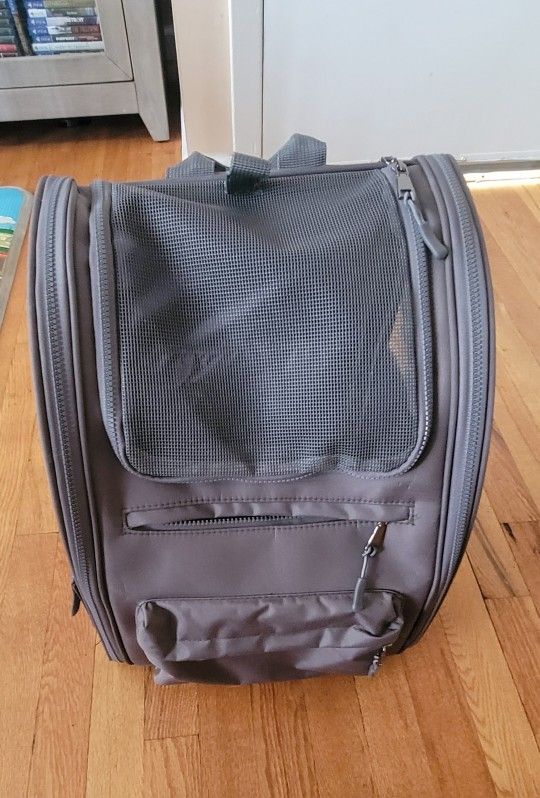 Puppy/small Dog Carrier/Backpack