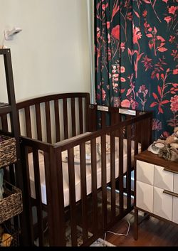 daVinci Dylan Folding 3-in-1 Mini Crib