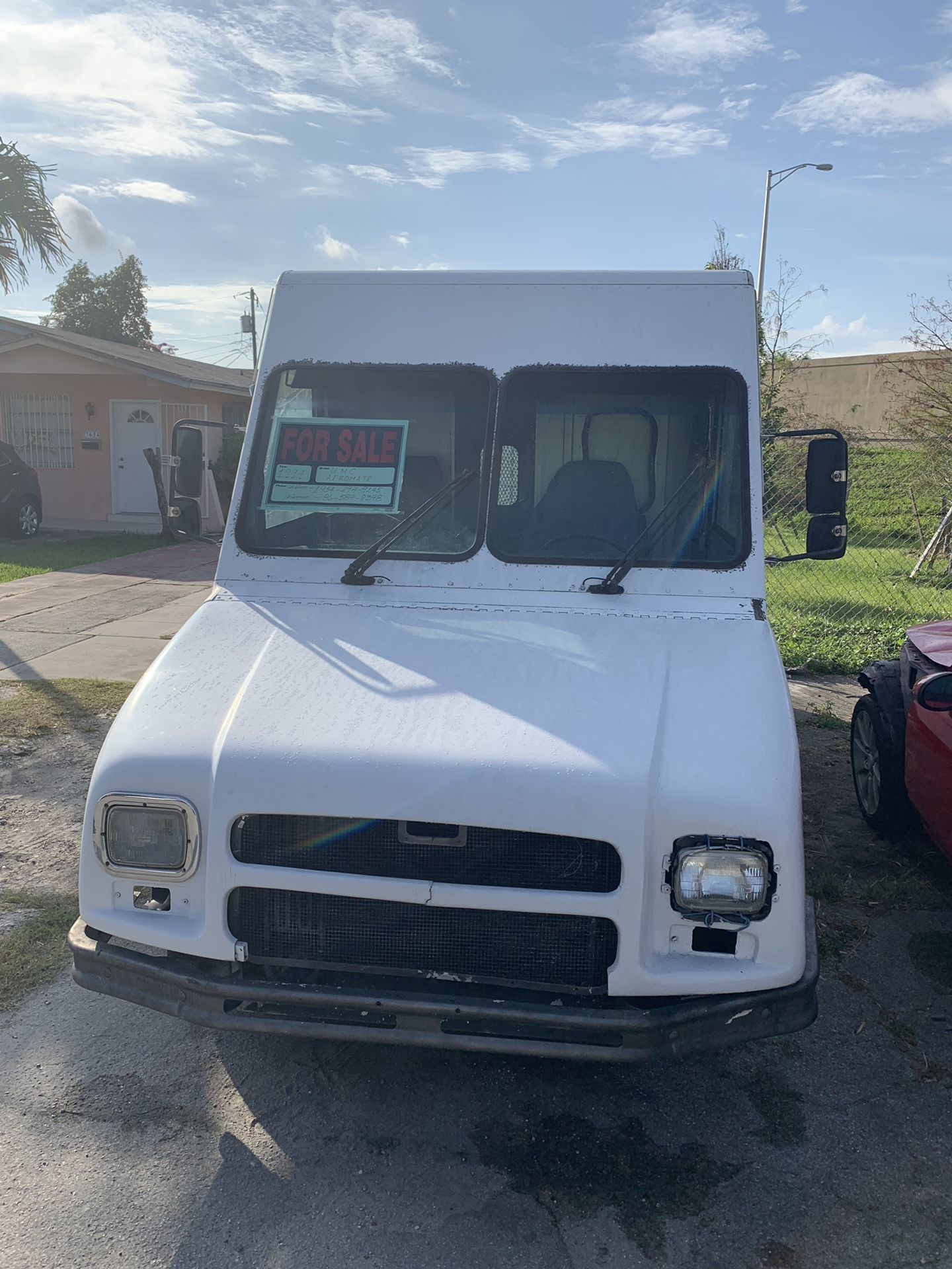 94’ umc aeromate van truck cargo