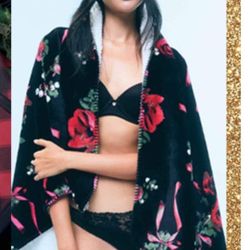 Victoria Secret  Sherpa Blanket 