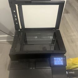 Office Printer - LaserJet pro 200 Color MFP