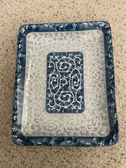 Tray