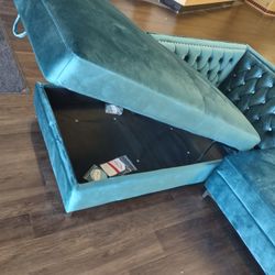 VELVET COUCH SECTIONAL 