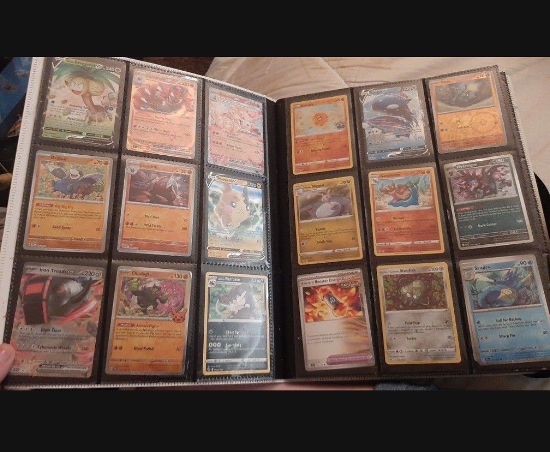 170 POKÉMON CARD COLLECTION
